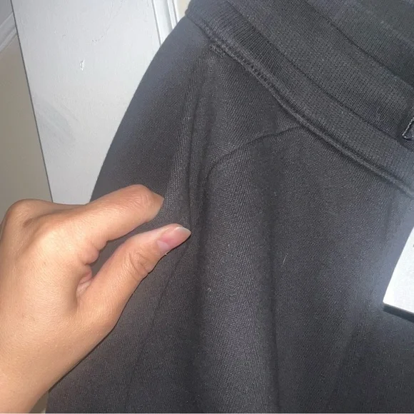 Lululemon Black Scuba Jogger Sweatpants Size 0 With Dance Team Logo Like New - Picture 7 of 11
